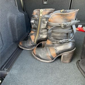 Freebird by Steven boots size 5